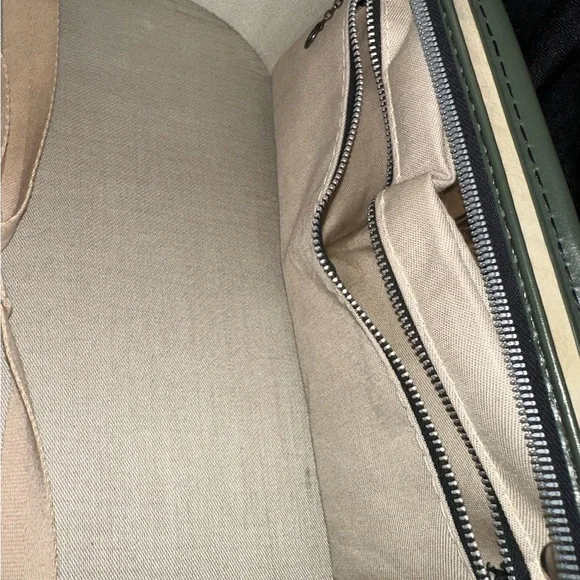 Vintage Grasshopper Suitcase Cream and Green Classic Soft Sided Stiff Frame MCM - Picture 8 of 16